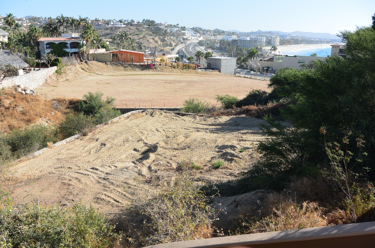 land to build at costa azul